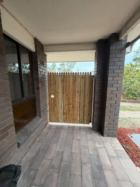 A new timber pedestrian gate at a Kelso front entrance