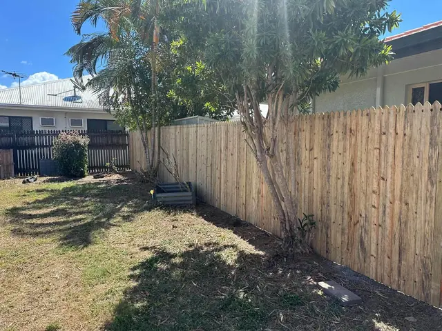 Kirwan: The same Kirwan boundary fence, another angle